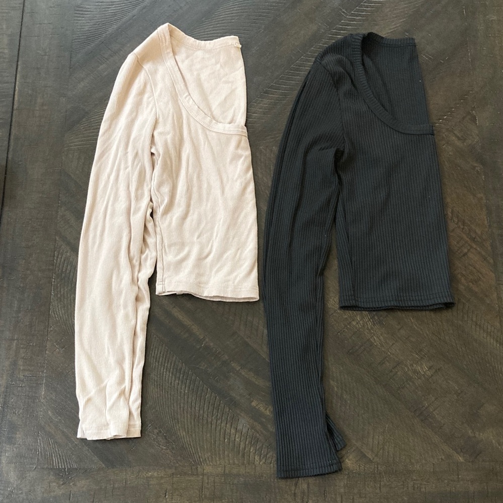 Bundle of 2 long Sleeve Ribbed Tops in Black and Cream
